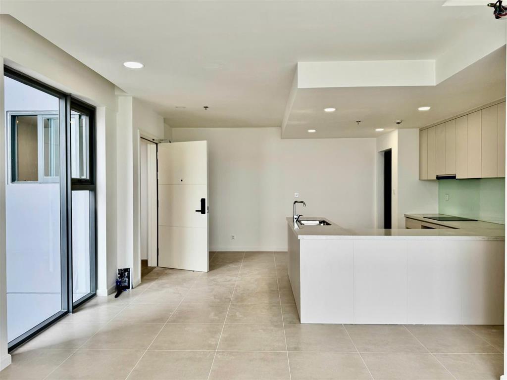 Urban green cho thuê căn hộ 3pn 2wc  nội thất cơ bản  nhà mới 100%