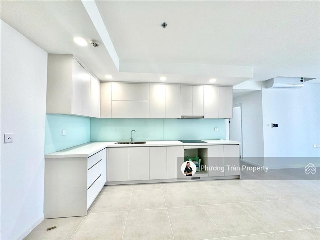 Urban green cho thuê căn góc 2pn 2wc  nội thất cơ bản  bàn giao mới tinh từ cdt