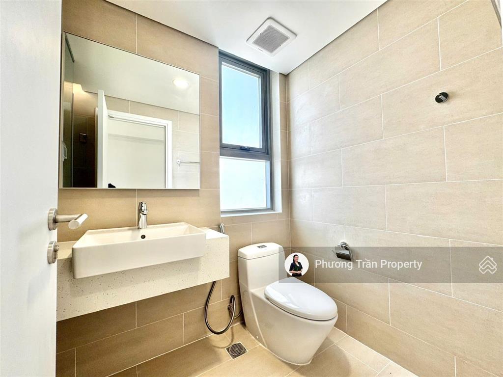 Urban green cho thuê căn góc 2pn 2wc  nội thất cơ bản  bàn giao mới tinh từ cdt