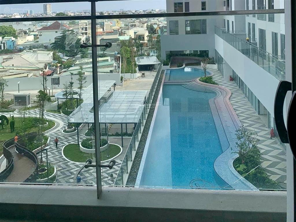 Cho thuê ch urban green| 2pn 65m2| giá 11 triệu| nt cơ bản| view hồ bơi| hướng đn mát mẻ