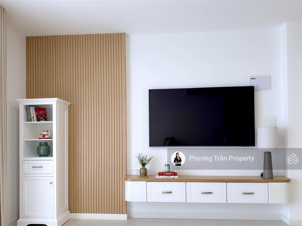 Cho thuê căn hộ urban green, 2pn full nội thất, decor xinh xắn, giá tốt,  em phương 0943 597 ***
