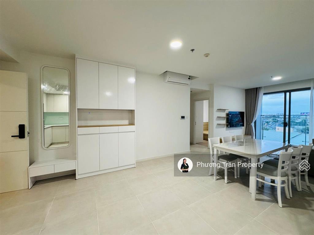 Urban green cho thuê 2pn 84m2 | full nội thất | mới 100% | view landmark 81