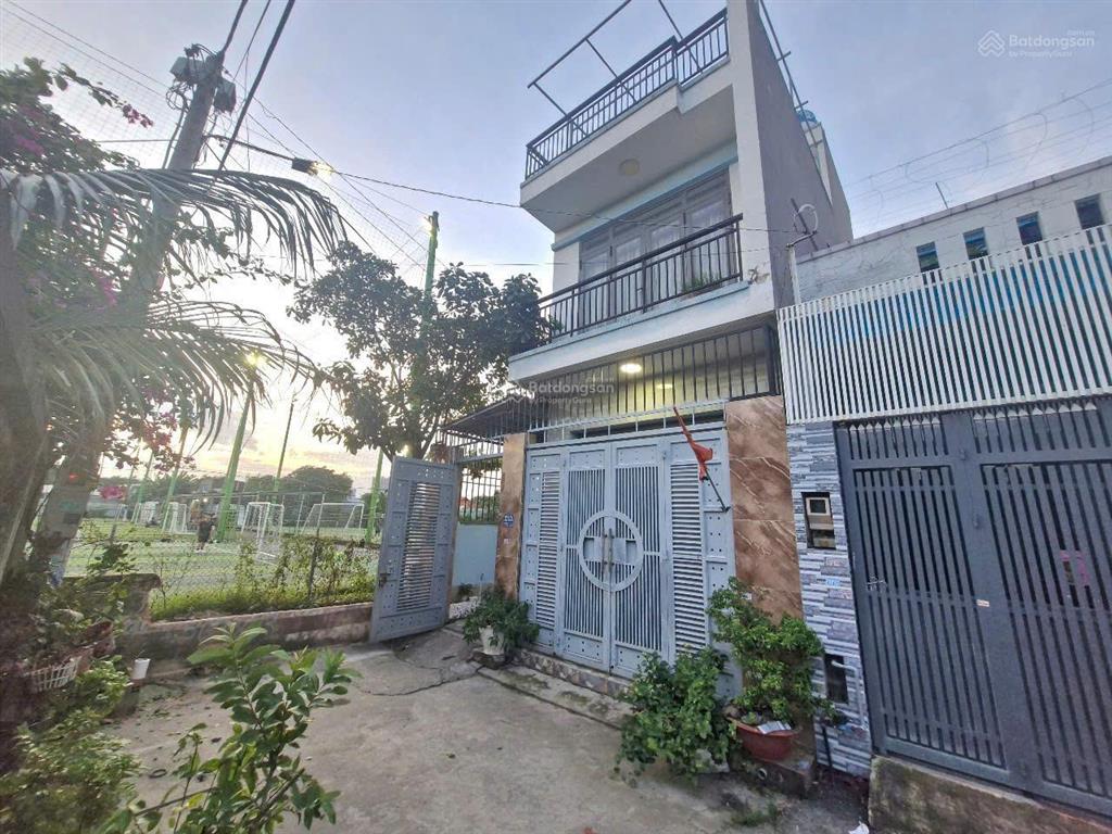 Bán nhà góc 2 mặt tiền đường 22 linh đông,thủ đức gần phạm văn đồng ,gần vành đai 2,đường xe hơi