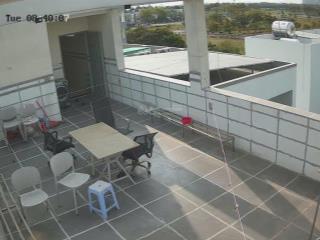 Cần bấn gấp nhà 4 tầng + sân thượng,nhà hiện tại gia đình vừa ở vừa cho thuê được 20 triệu /tháng