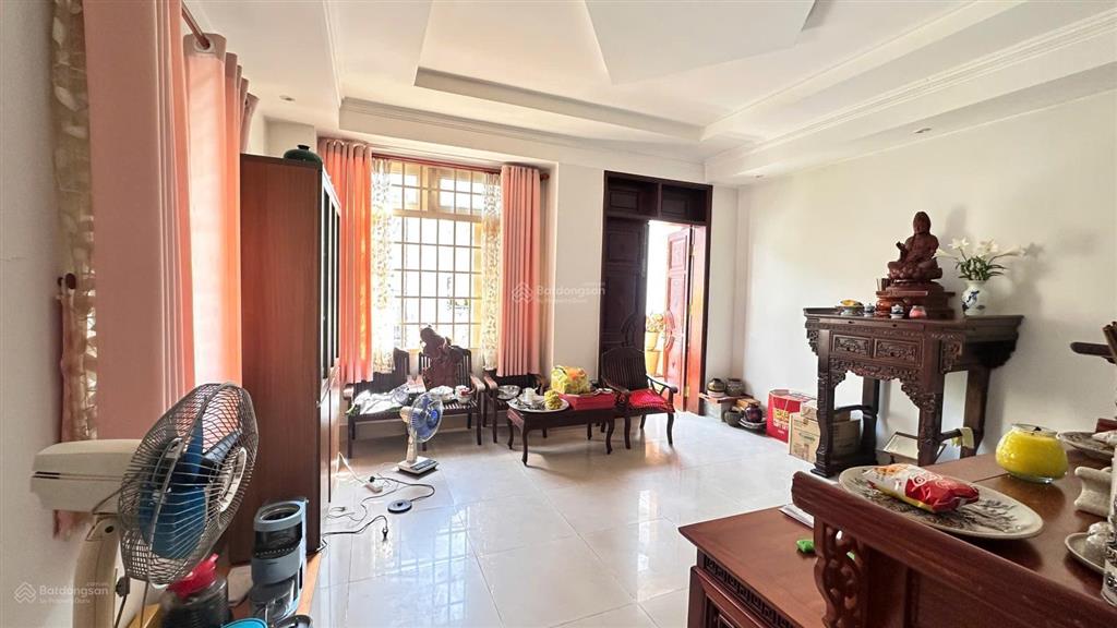 Bán nhà 3 tầng đường 23 hiệp bình chánh,thủ đức,khu ven sông sài gòn,gia đình có việc cần bán gấp