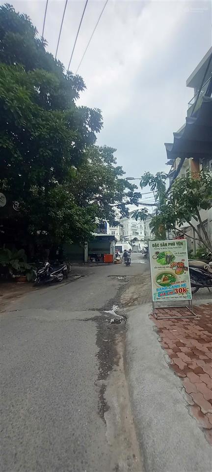 Bán nhà đường dương quảng hàm, nằm sau emart gò vấp, mặt tiền kinh doanh, nhà cũ thuận tiện xây mới