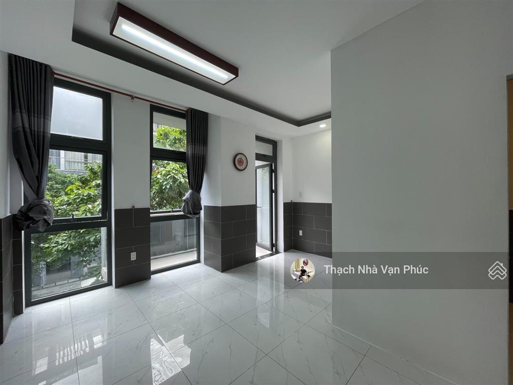 Cho thuê căn hộ 35m2 tại vạn phúc city sàn trống, dễ setup 7,5 triệu/tháng
