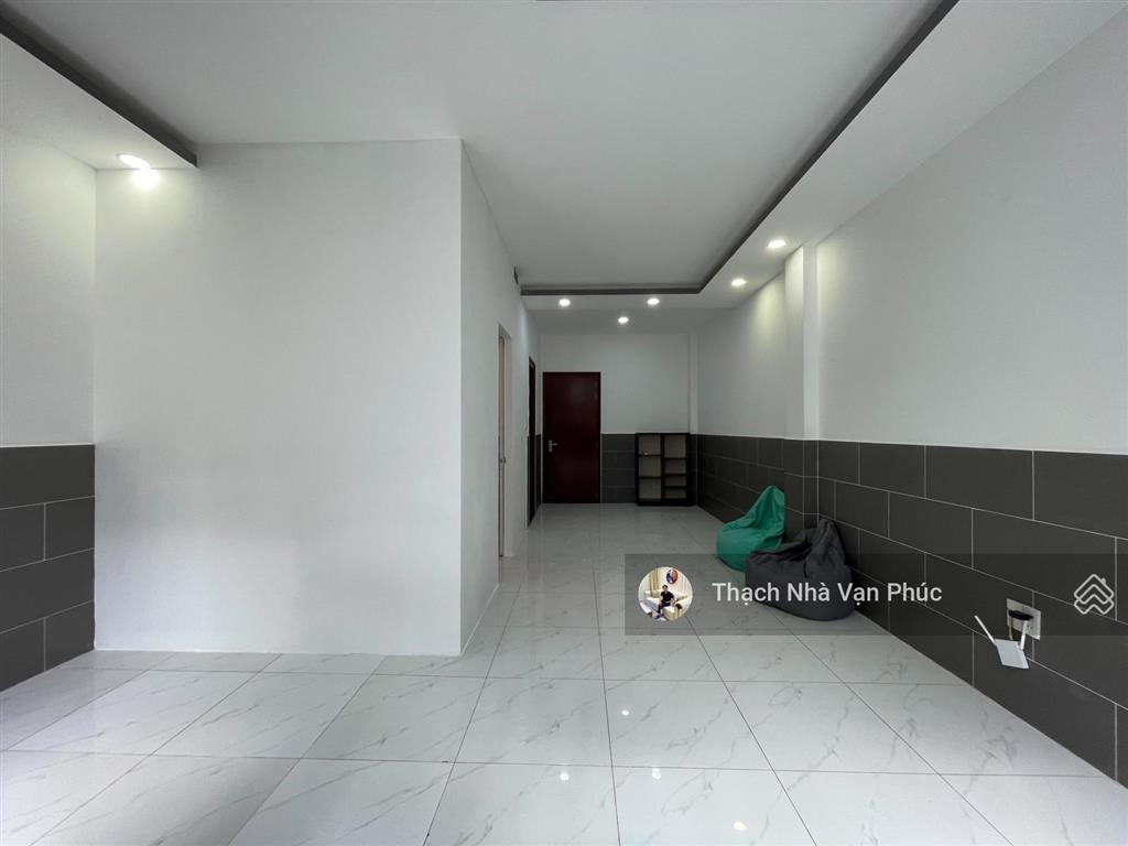 Cho thuê căn hộ 35m2 tại vạn phúc city sàn trống, dễ setup 7,5 triệu/tháng