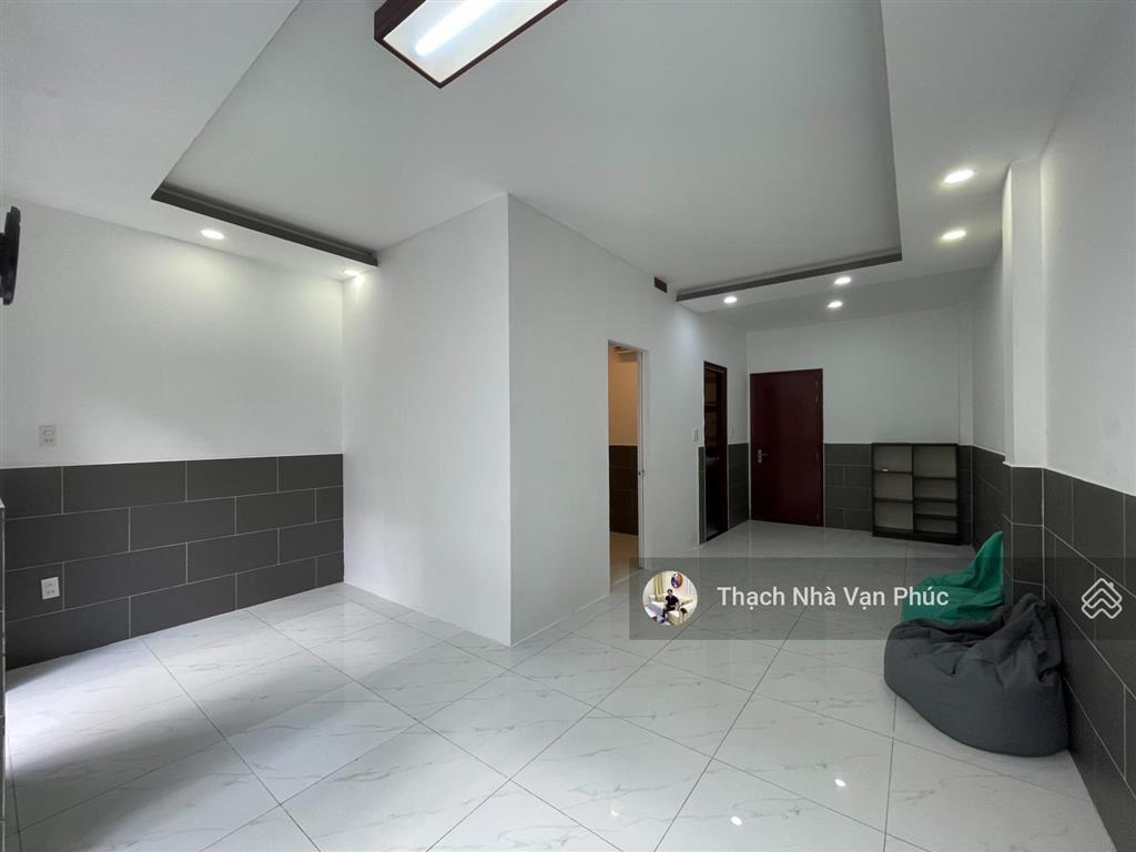 Cho thuê căn hộ 35m2 tại vạn phúc city sàn trống, dễ setup 7,5 triệu/tháng