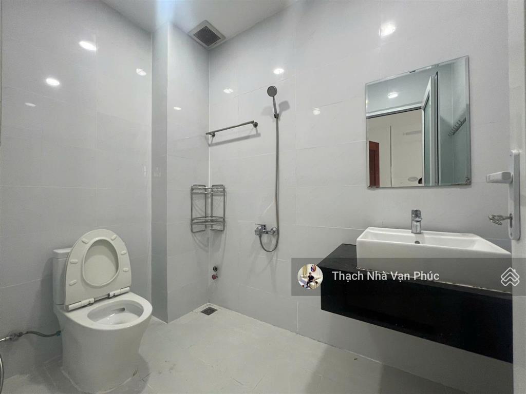 Cho thuê văn phòng 25m2  vạn phúc city | chỉ 5,5tr/tháng