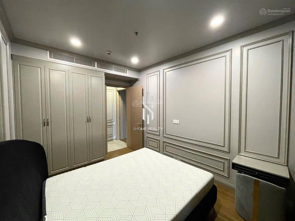 2pn view quận 1  nhà trống sẵn