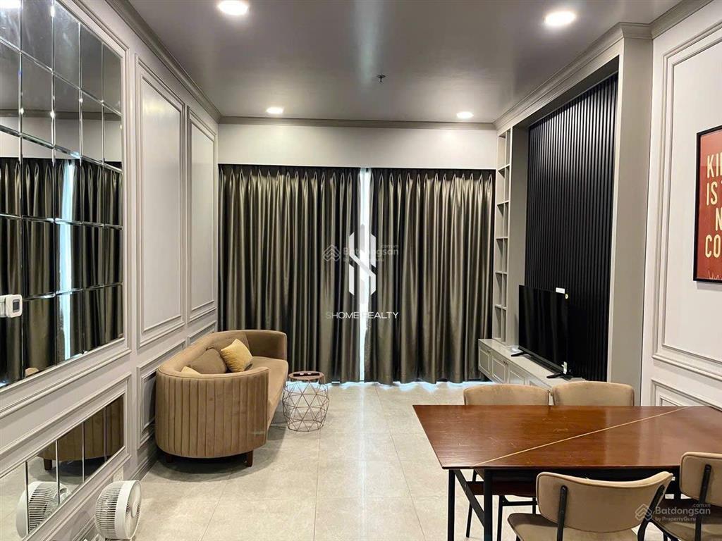 2pn view quận 1  nhà trống sẵn