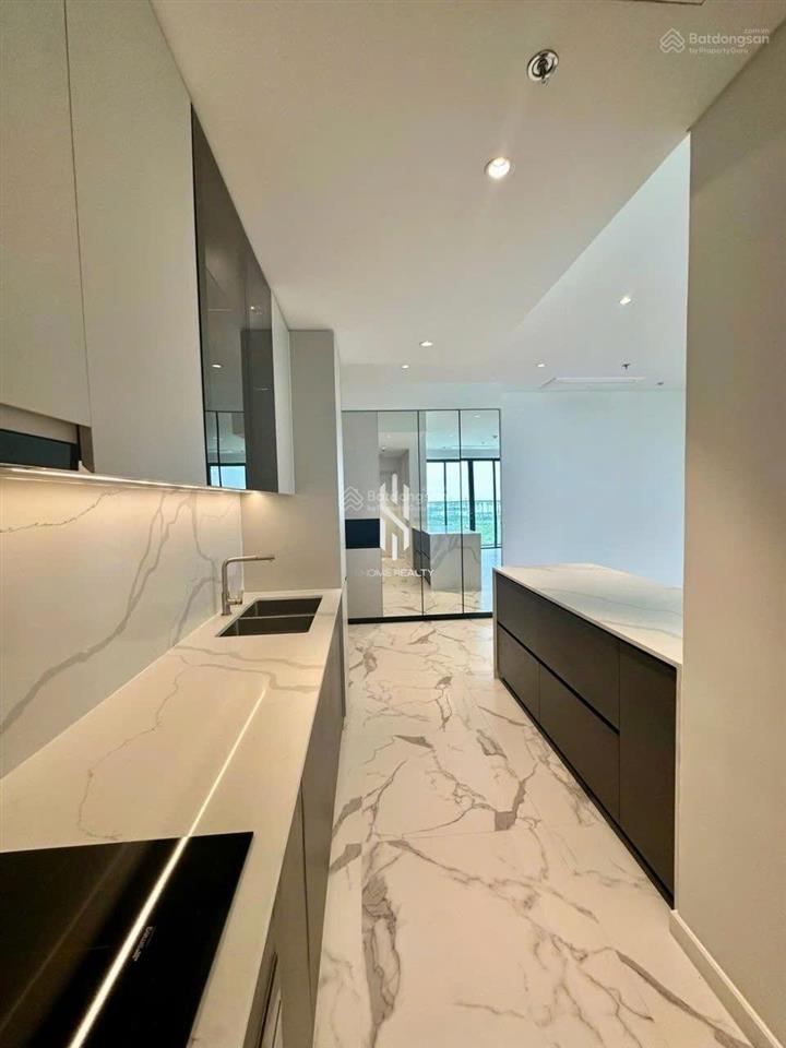 Bán nhanh the crest metropole 2pn  đã có sổ, view ifc 99  24 tỷ