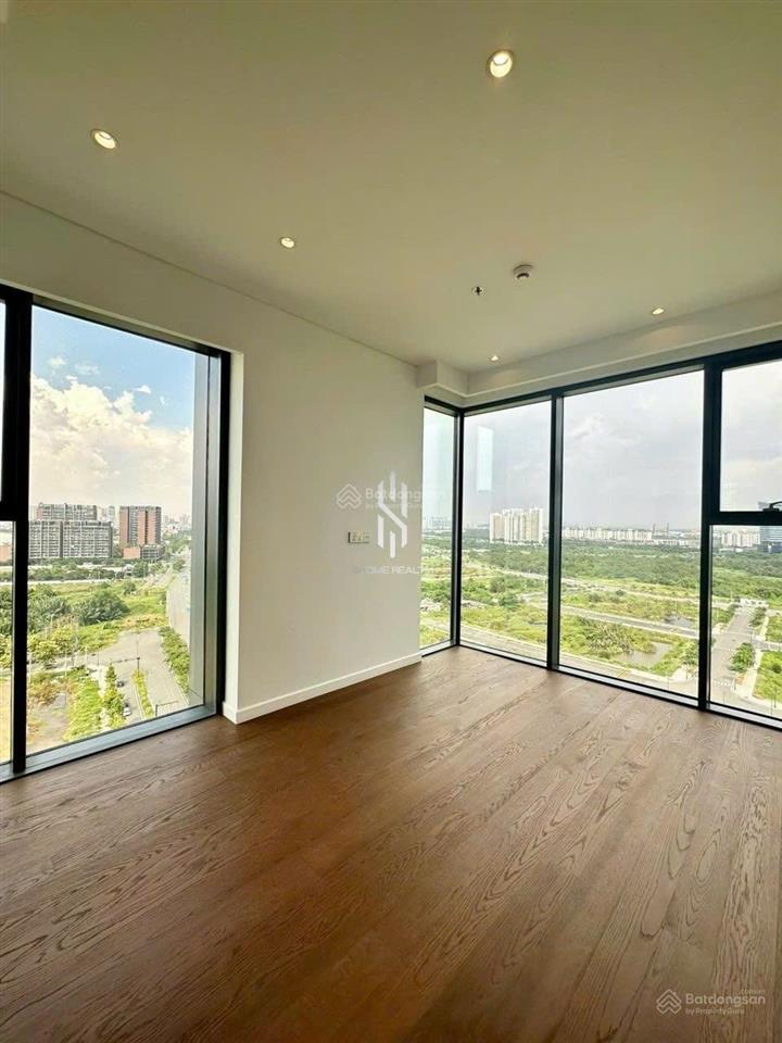Bán nhanh the crest metropole 2pn  đã có sổ, view ifc 99  24 tỷ