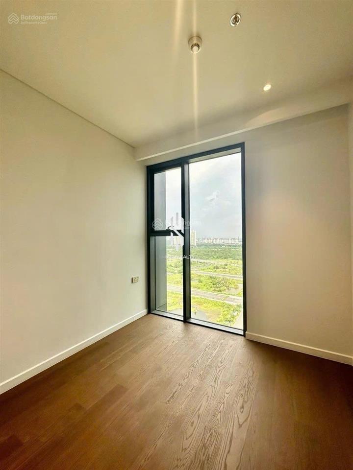 Bán nhanh the crest metropole 2pn  đã có sổ, view ifc 99  24 tỷ