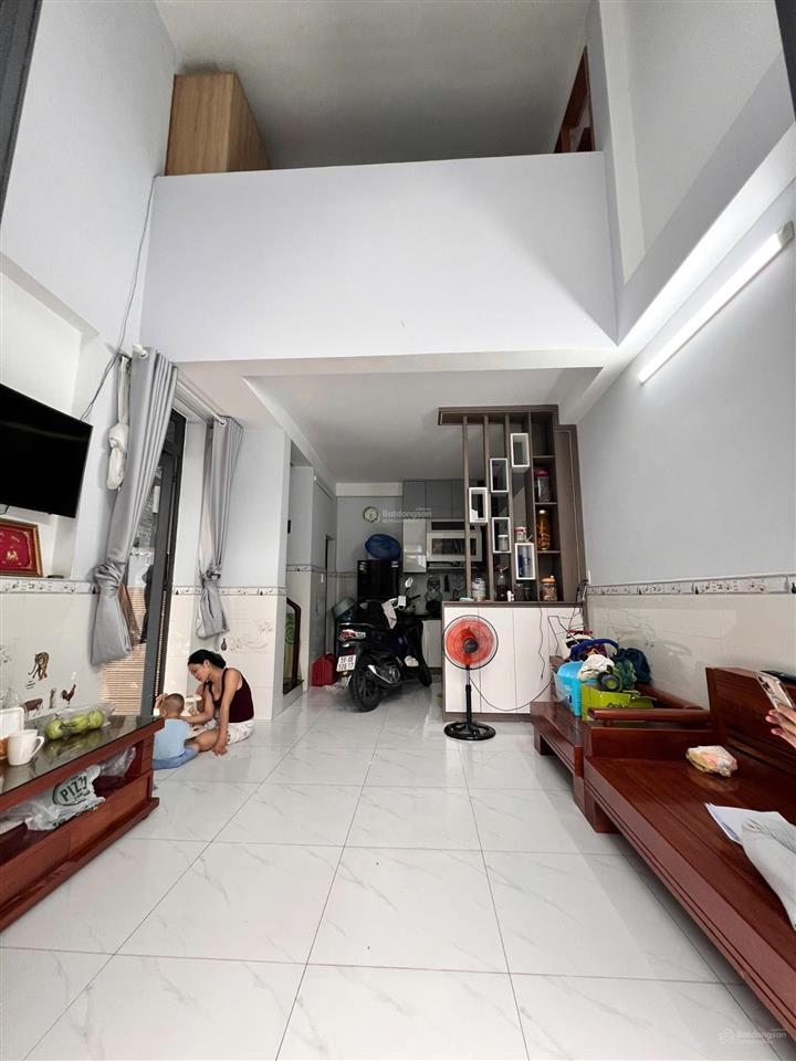 Bán nhà 4 tầng phường linh chiểu, thủ đức chỉ 4 tỷ