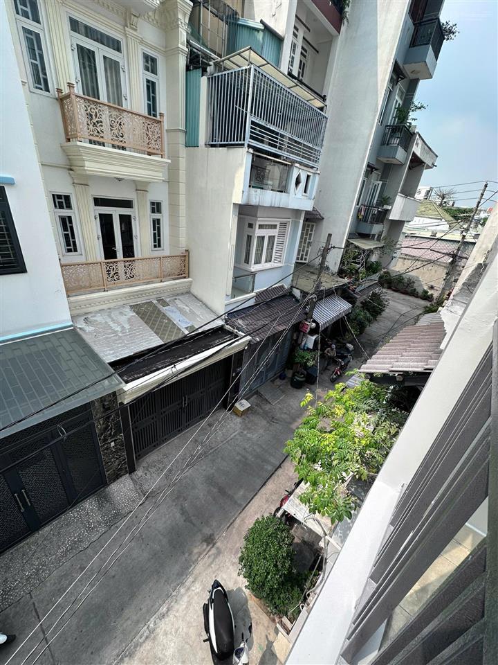 Căn nhà 4 tầng hẻm 5m thông trương phước phan p. bình trị đông, q. bình tân diện tích 4x10m
