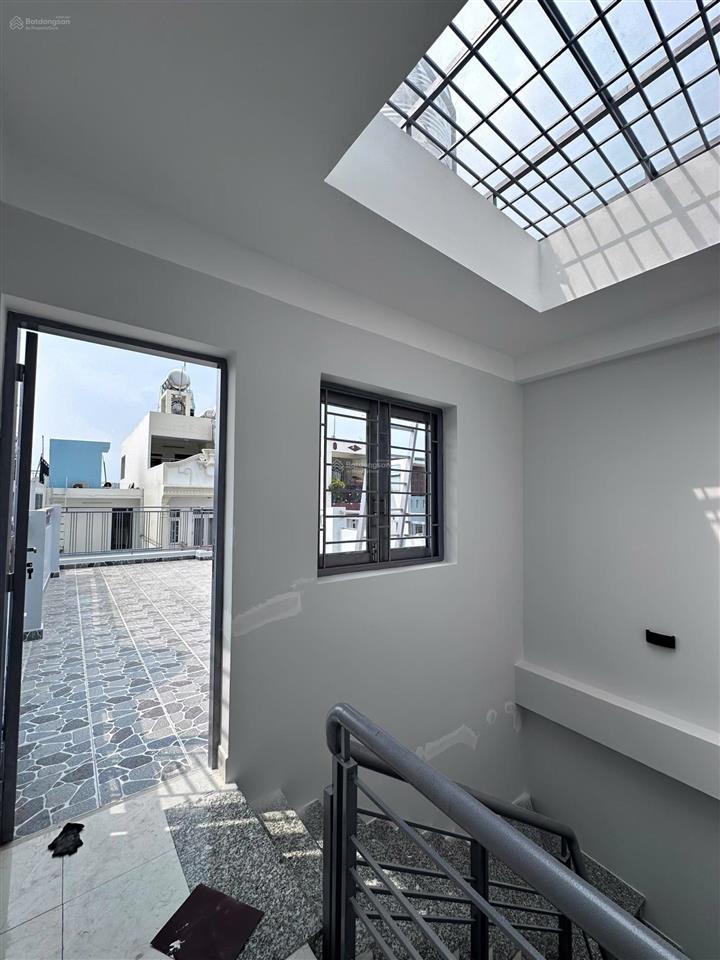 Căn nhà 4 tầng hẻm 5m thông trương phước phan p. bình trị đông, q. bình tân diện tích 4x10m