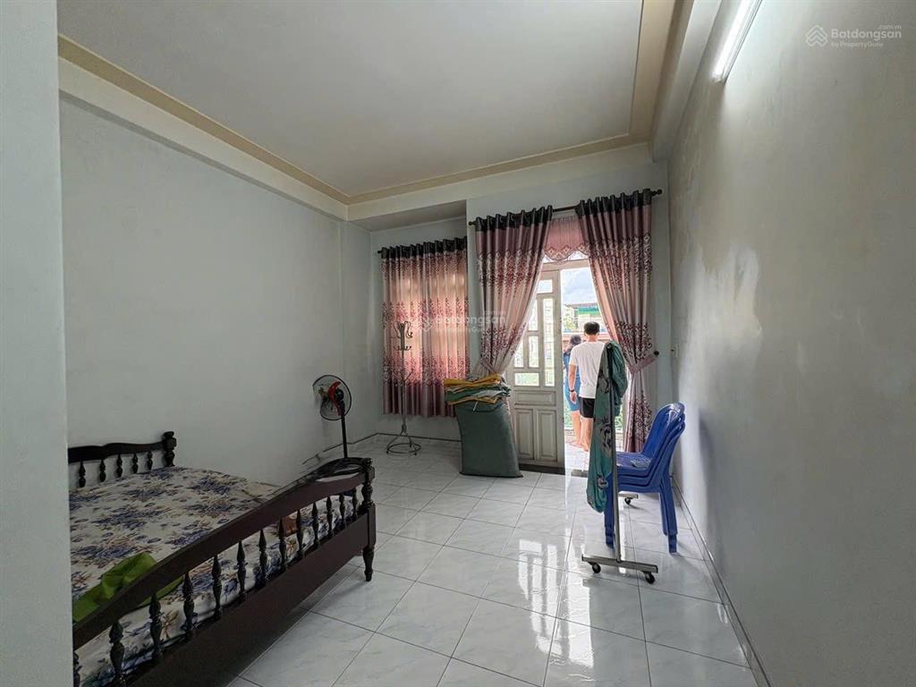 Giảm ngay 2 tỷ  nhà 4 tấm mặt tiền kinh doanh chợ gò xoài  đường 12m có lề  chỉ 9.3 tỷ chốt
