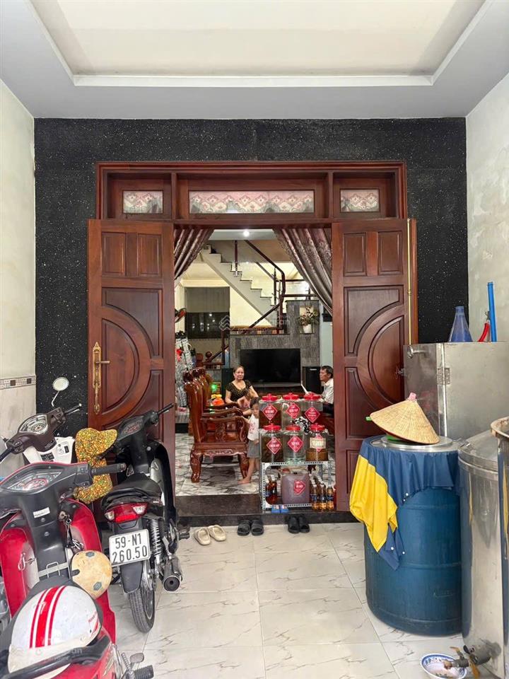 Giảm ngay 2 tỷ  nhà 4 tấm mặt tiền kinh doanh chợ gò xoài  đường 12m có lề  chỉ 9.3 tỷ chốt