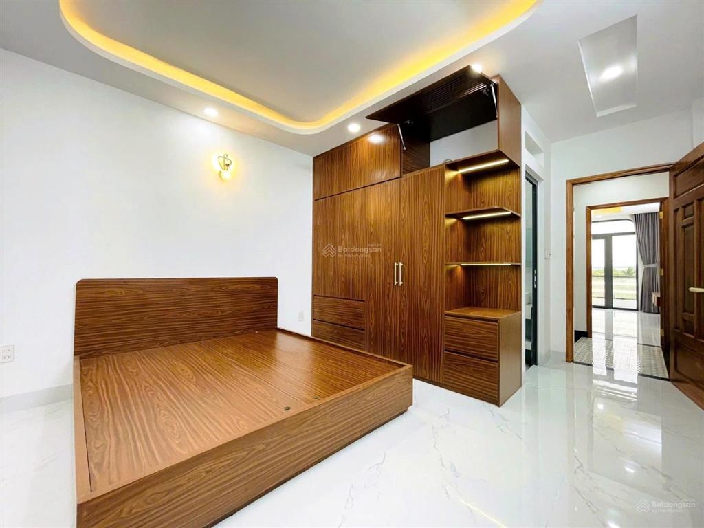 Hạ giá 600 triệu nhà mới 5 tầng dt 4 x 12.5m hẻm nhựa 20m tây lân chỉ 6.7 tỷ tl