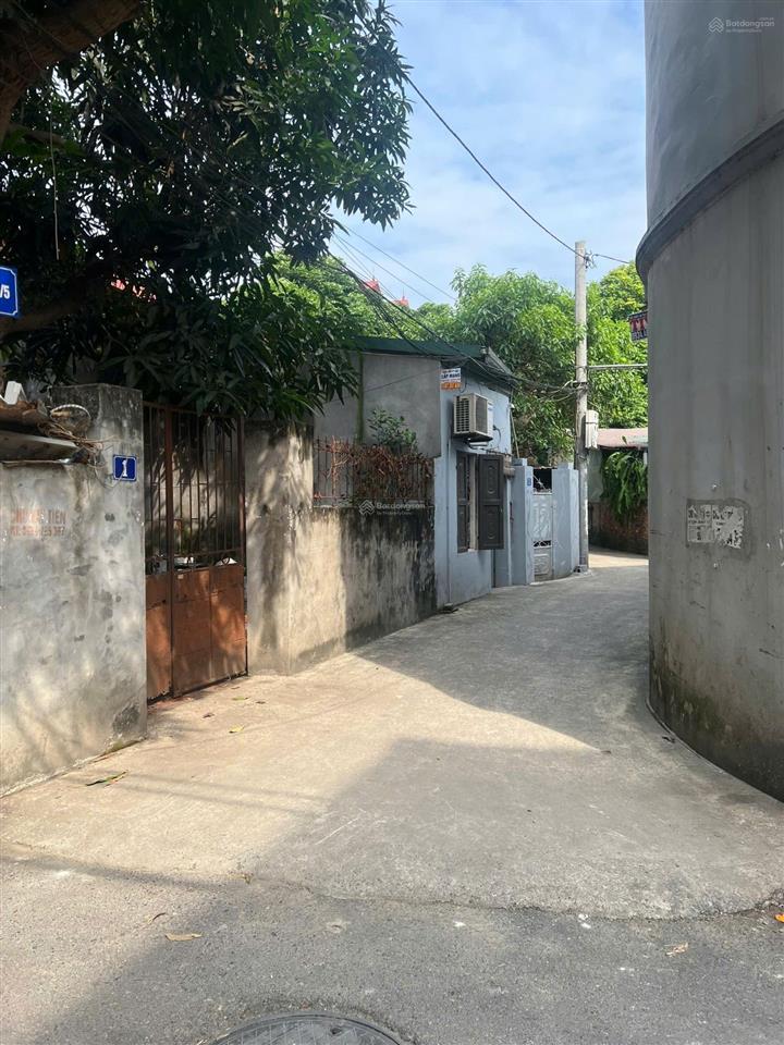 Bán 60.6m2 đất lô góc giá đẹp tại cổ bi  gia lâm,đường ô tô vào đất
