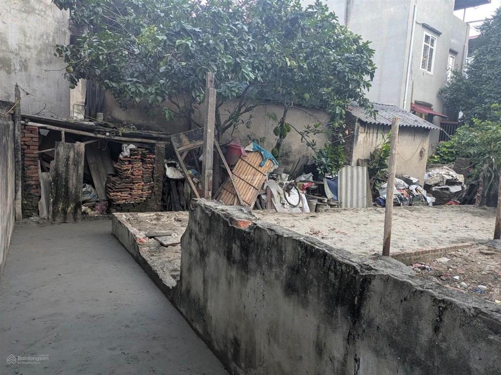 Lô góc 40m2 tại cổ bi  gia lâm giá tham khảo tốt trong khu vực chỉ hơn 3 tỷ chút