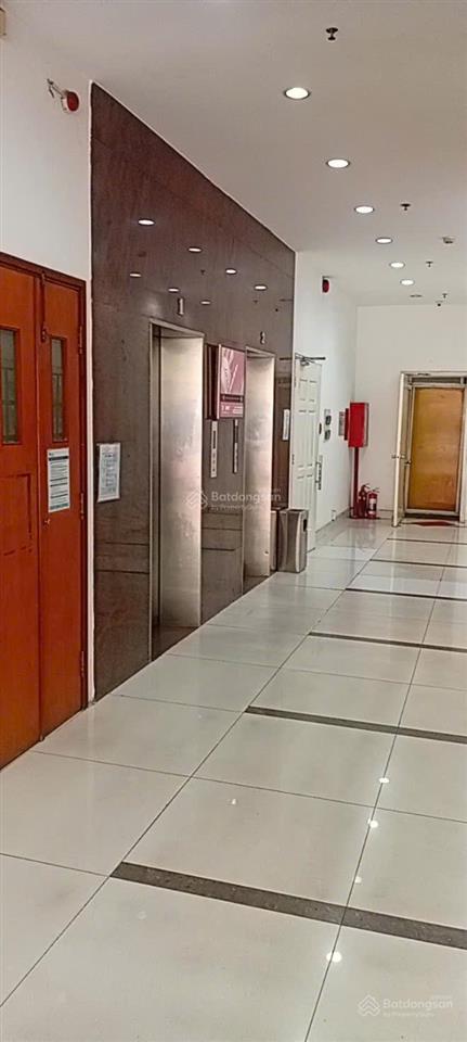 Cho thuê văn phòng quận 1  dt 180275m2  giá tốt 460.000đ/m2  hầm rộng rãi  có thang máy