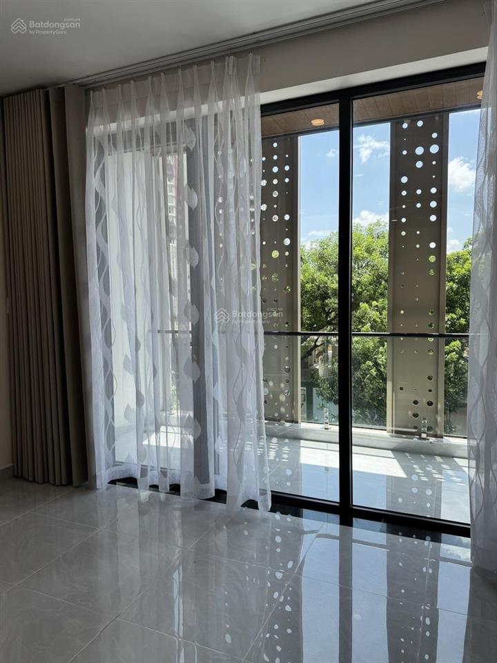 Cho thuê căn hộ tầng 2, tầng 3 và tầng 4 đường 3/2 gần ngã tư đường lê đại hành và đường 3/2