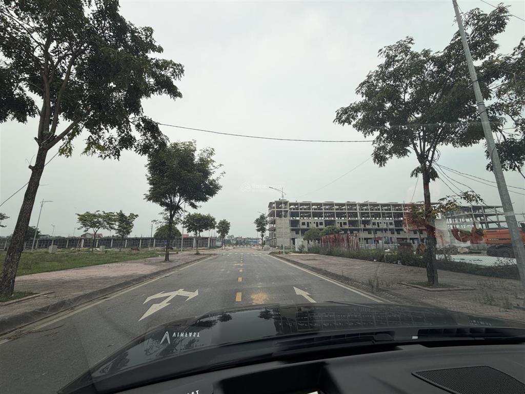 Bán đất nền dự án tại khu đô thị tấn đức jsc, 3,4 tỷ, 100m2, hàng hiếm view đẹp