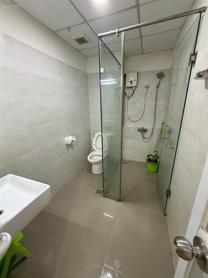 Chính chủ gấp ehome2 bán căn hiếmcăn đẹp 66m2, 2pn, 2wc, có ban công, sổ hồng riêng.