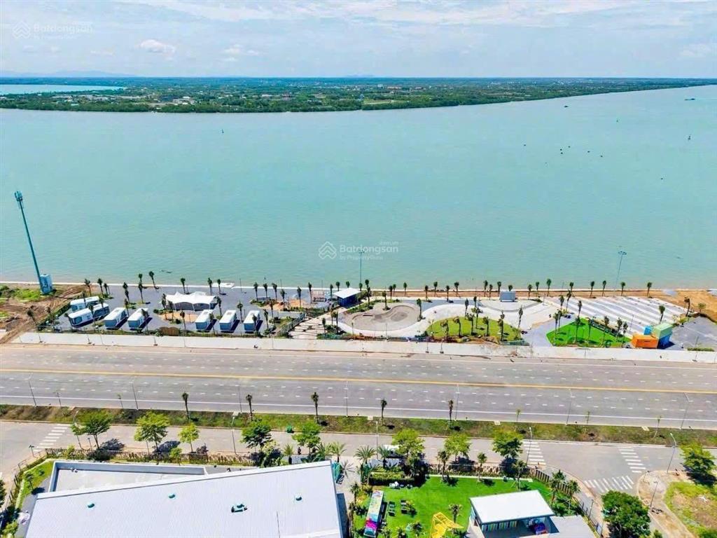 Đất nền resort ven sông ngay metro số 4 thanh toán góp 30t nếu vay thì hỗ trợ lãi 9%, gốc 36t