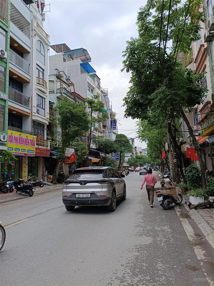 Hiếm có khó tìm! bán nhà mặt phố chiến thắng  văn quán  2 mặt thoáng trước sau  30 tỷ