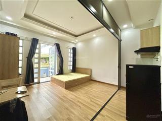 Căn hộ tách bếp 30m2  phù hợp 2  3 người ở  ban công thoáng  lý chiêu hoàng, bình phú quận 6