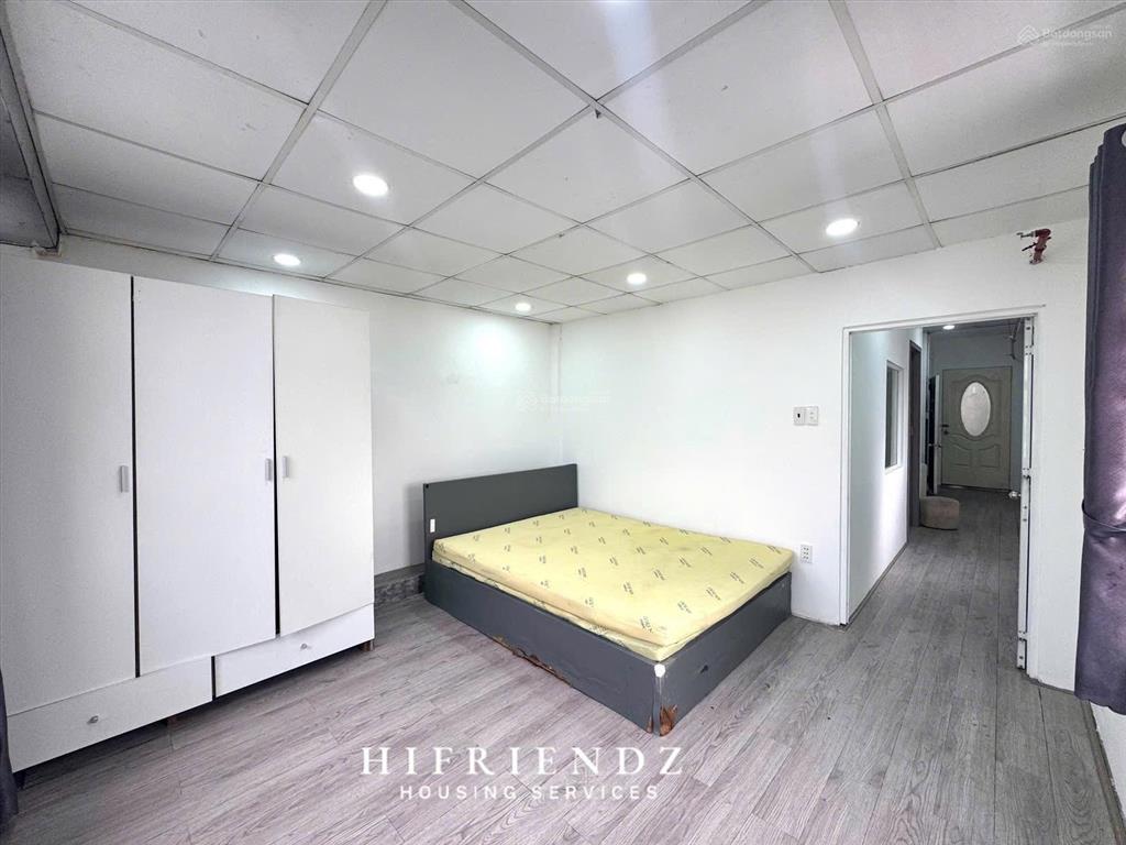 Căn hộ 2pn 60m2 có thang máy gần đhsp, đhsg, ueh, khtn quận 5 oto tận cửa giáp q10, q1, q3