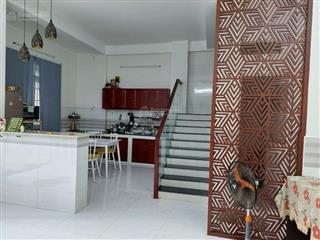 Bán nhà hẻm lạc long quân, quận 11, ngang 5m, 45m2