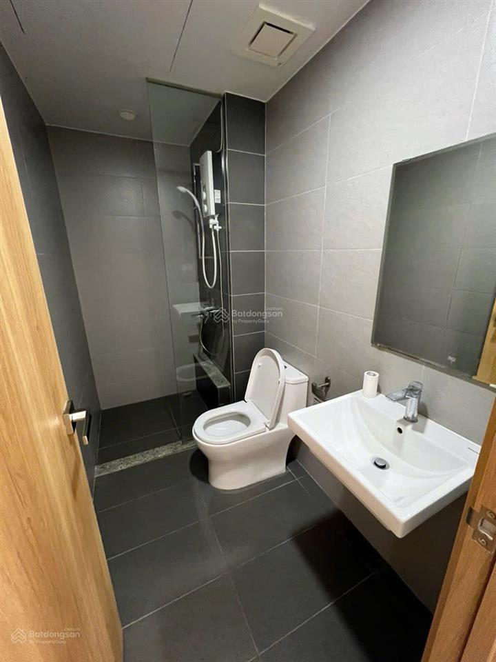 Cho thuê 3pn khu emerald 104m2 nội thất cơ bản view thoáng hướng mát