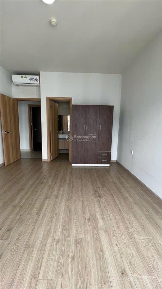 Cho thuê 3pn khu emerald 104m2 nội thất cơ bản view thoáng hướng mát