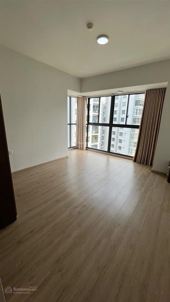 Cho thuê 3pn khu emerald 104m2 nội thất cơ bản view thoáng hướng mát