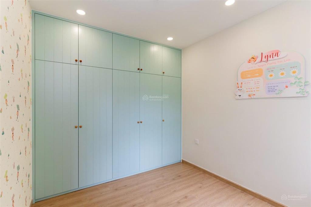Cho thuê căn hộ emerald 2pn 2vs view công viên 16ha siêu đẹp