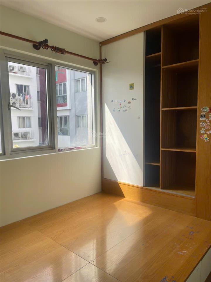 Cho thuê căn hộ ruby celadon city 2 phòng ngủ giá chỉ 11 triệu/tháng