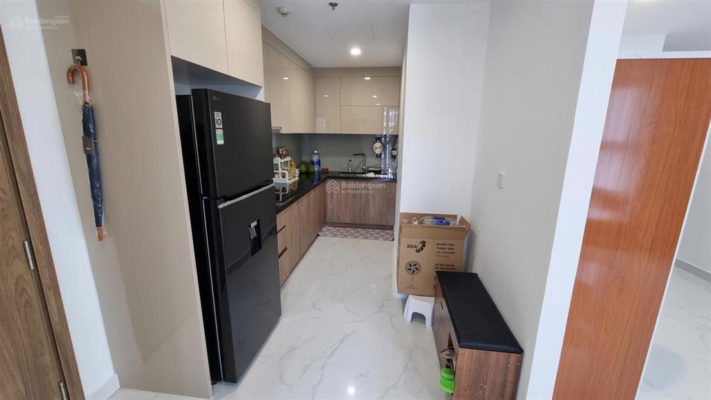 Cho thuê căn hộ diamond alnata plus nhà đẹp có chỗ đậu ô tô riêng