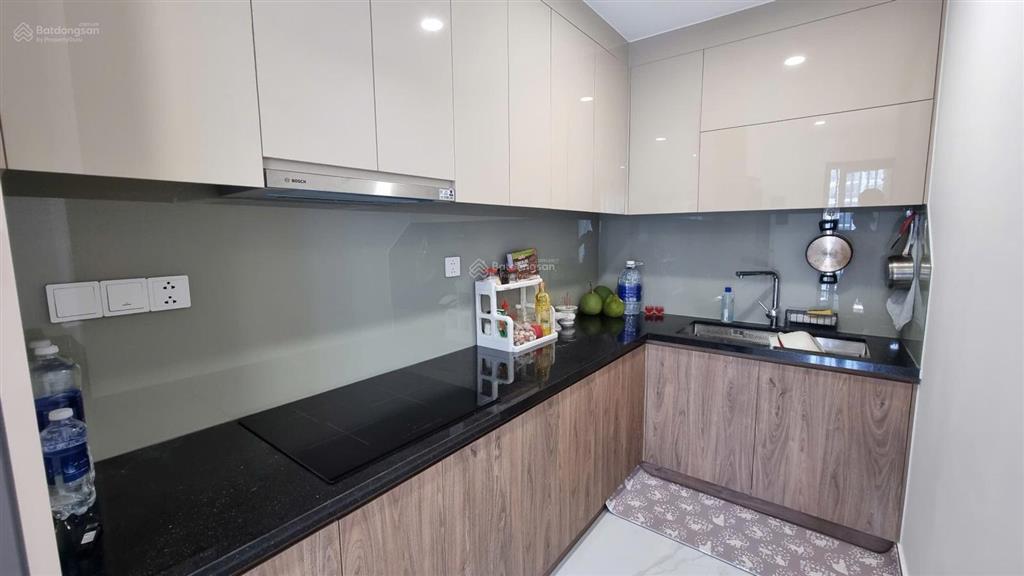 Cho thuê căn hộ diamond alnata plus nhà đẹp có chỗ đậu ô tô riêng