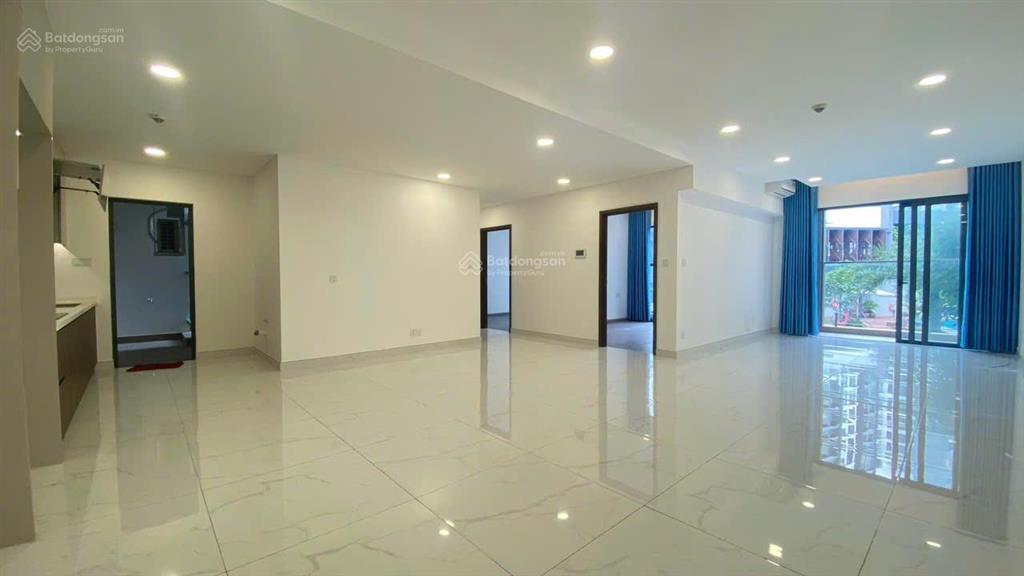 Cho thuê căn hộ diamond brilliant celadon city, 2 phòng ngủ nhà đẹp