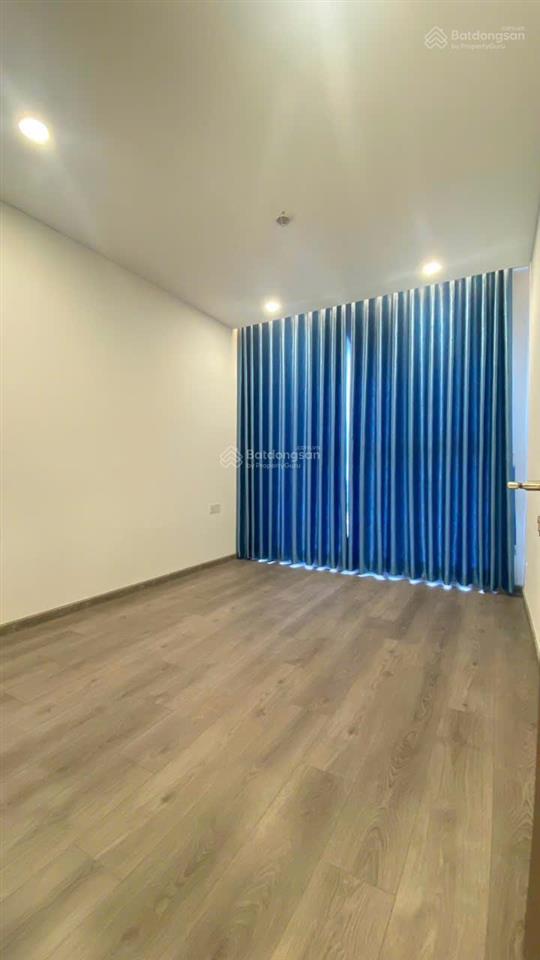 Cho thuê căn hộ diamond brilliant celadon city, 2 phòng ngủ nhà đẹp