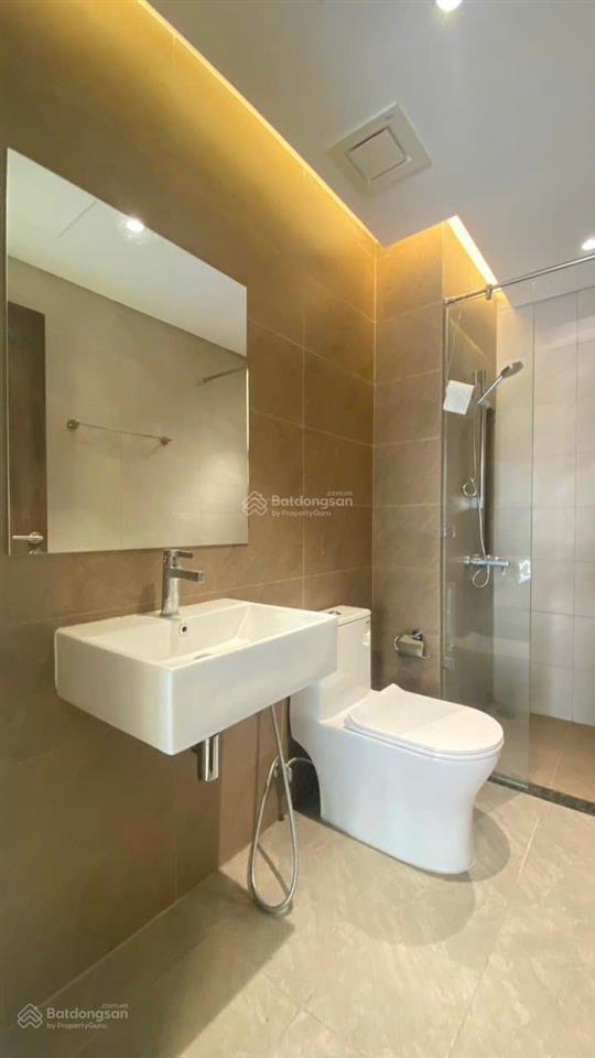 Cho thuê căn hộ diamond brilliant celadon city, 2 phòng ngủ nhà đẹp
