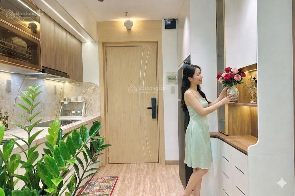 Chính chủ bán nhanh căn hộ 2pn view trực diện biển, nhà đẹp, nội thất mới đầy đủ