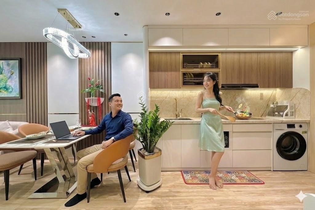 Chính chủ bán nhanh căn hộ 2pn view trực diện biển, nhà đẹp, nội thất mới đầy đủ