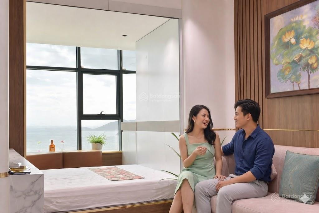 Chính chủ bán nhanh căn hộ 2pn view trực diện biển, nhà đẹp, nội thất mới đầy đủ