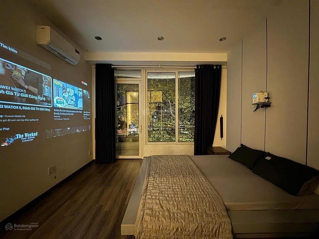 Căn hộ 1 phòng ngủ  tách bếp  full nội thất  ban công máy giặt riêng ngay cầu sắt nguyễn thái sơ
